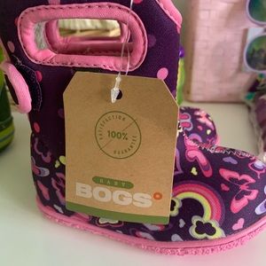 Toddler girl Bogs boots new with tags